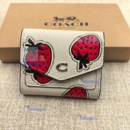 全新COACH蔻驰CU474草莓印花三折钱包，白色款
