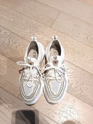 Cole haan zerogram size 37
