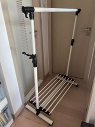 可移動式衣架