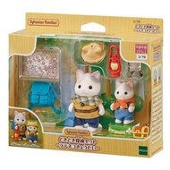 Sylvanian families ชุดตุ๊กตาอะนิเมะเด็กผู้หญิงชุดเฟอร์นิเจอร์ฟิกเกอร์รูปปั้นพีวีซีของสะสมตุ๊กตาเครื่