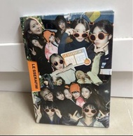 (送周邊) 現貨全新未拆Lesserafim day off in Jeju photobook寫真書 Lesserafim官方周邊小卡 Chaewon Sakura Yunjin Kazuha Eu