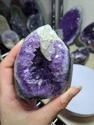 紫水晶晶鎮帶方解石 紫晶洞