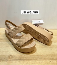 ใหม่ Crocs Brooklyn รองเท้าผู้หญิง sz:w6-w9 รองเท้าแตะผญ รองเท้าแตะผู้หญิง V81A106