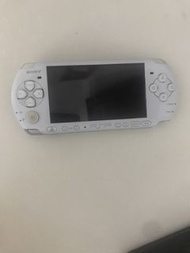 白色 Sony PSP 手提遊戲機
