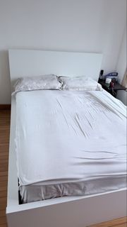 宜家雙人床床架連床底抽櫃Queen Size Bed Frame with Headboard