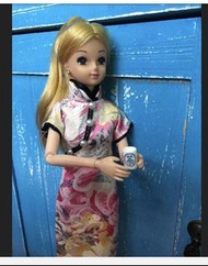 靚靚旗袍連飾物公仔衫