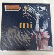 鄭秀文Sammi -Touch Mi World Tour Live(2CD) 絕版全新未開封 Bonus: 1. 痛 (Studio Version) Bonus: 2. 高山低谷 (Studio 