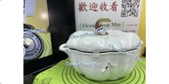 Staub 24cm 亮白色南瓜形鑄鐵鍋 (on sale)