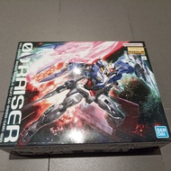 MG Gundam 00 Raiser.