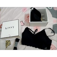 kissy bra  refund