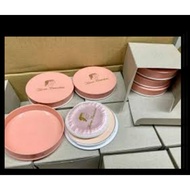 Compact powder  three beauties