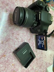 Canon eos 600D lens 18-55mm ii with memory card and charger