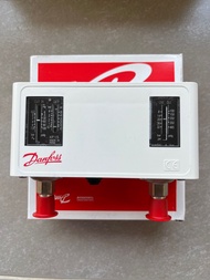 Danfoss Pressure Switch KP15Model: 060-126491 ( 060-1264 )Dual Pressure Switch.