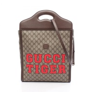 [มือสอง] กระเป๋าถือ Gucci GG Supreme Tote Bag รุ่น 688497 สีเบจ/น้ำตาล ทำจากผ้าแคนวาสเคลือบ PVC และห