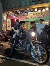 Kawasaki VN900 Custom