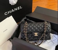Chanel Classic flap 23 cm