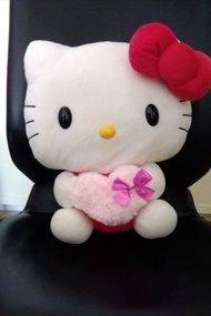 Hello Kitty 大公仔