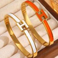 1pc Enamel Letter "H" Stainless Steel Bracelet, Fashion Cuff For Women, Stylish Couples Bracelet