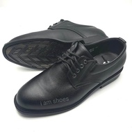 CSB  รองเท้าคัชชูหนังผู้ชายแบบผูกเชือก รองเท้าทำงาน  รองเท้าทางการ รองเท้าหนัง CM545 สีดำ  ไซส์ 39-46