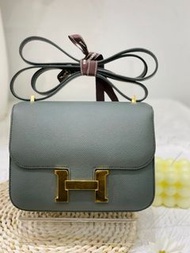 Hermes Constance 19 杏仁綠色金扣 Epsom