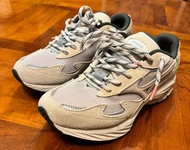 Mizuno Sportstyle Wave Rider Beta EUR37 95% new