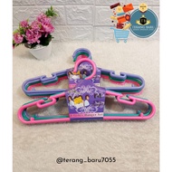 GANTUNGAN Sap Star F4 DX Plastic Adult Clothes Hanger 1 Contents 6 pcs