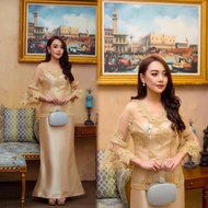 GBK งานเซ็ท เสื้อลูกไม้+กระโปรงหางปลา มี6สี รหัส C1001