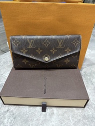 LV Monogram 經典長銀包