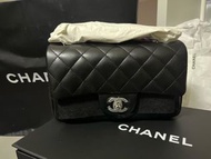 Chanel Classic Mini Flap Bag 20  羊皮 銀扣