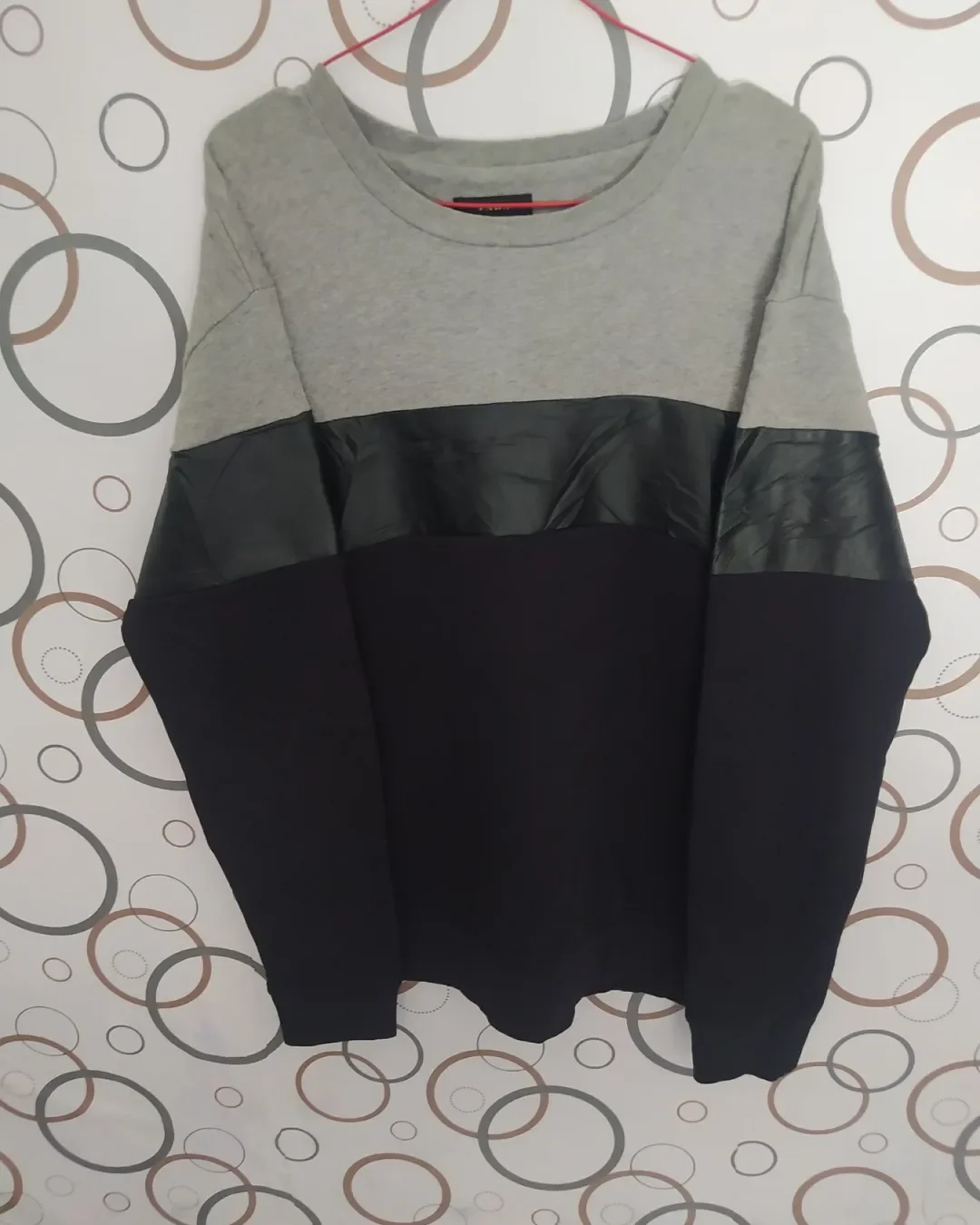 CREWNECK ZARA SECOND ORIGINAL