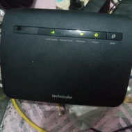 router wifi technicolor tg233