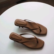 PICHA Shoes - รุ่น cherry 🍒 รองเท้าหูคีบ ส้นสูง 1 นิ้ว พื้นนุ่ม (เท้าอวบเพิ่ม 1 ไซส์)