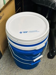 日本 GORDON MILLER 洗車水桶17L白色藍色