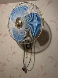 Panasonic 樂聲牌 藍色三葉掛牆風扇 16吋