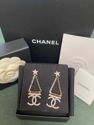 Chanel earrings 星星 淡金色 吊垂 耳環 22S