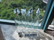 [全新New]500ML 玻璃油瓶套裝 (1套4個, 送漏斗及貼紙) 500ML Glass Bottle Set (4 pcs, with funnel & stickers)