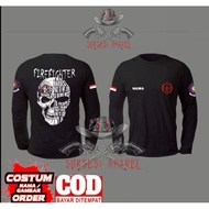 Long sleeve firefighter t-shirt / fire fighter / extinguisher