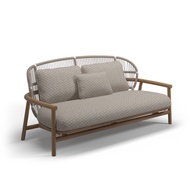 Sofa rotan Nordic dengan rangka kayu jati, kerusi santai berdesain untuk satu orang di balkoni, keru