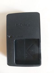 Sony bc-csnb BATTERY CHARGER 新力昌數碼相機充電器