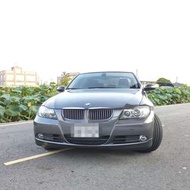 【廠牌】：BMW 【車種】：320 【年份】：2005