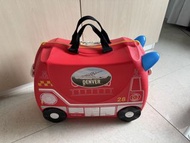 正版Trunki消防車小朋友行李箱 Trunki Fire Engine Ride-On Suitcase for Kids