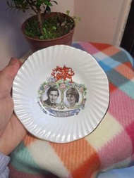 英國Elizethan 1981年出產的威廉王子和戴安娜王妃紀念小碟