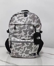 The North Face 防水輕便男款商務電腦包 539