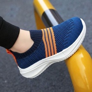 Children Slip-On Sneakers 2026 Summer Boys Girls Breathable Mesh Medium Large Children Casual Shoes 