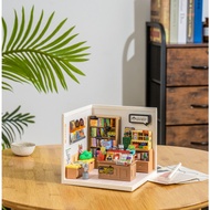 [STOCK IN SG]ROLIFE ROBOTIME 1:24 DIY Mini LED Dollhouse Set Book Store Supper World Children Gift 若