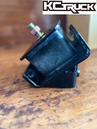 ยางแทนเครื่อง หน้าหลังHINO S700 P11 MEGA