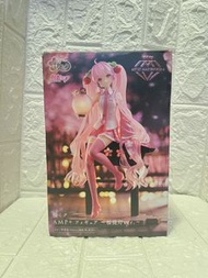 日本 正版  全新 Taito AMP+ 櫻 初音 未來 Sakura Hatsune Miku 櫻提燈 ver