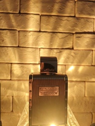 Lattafa The Kingdom 香水