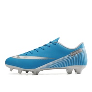 HKP รองเท้าฟุตบอลชายใหม่ AG spikes กีฬากลางแจ้ง spikes CR7 รองเท้าฟุตซอลต่ำ รองเท้าฟุตบอลหญิง