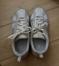 New balance 878